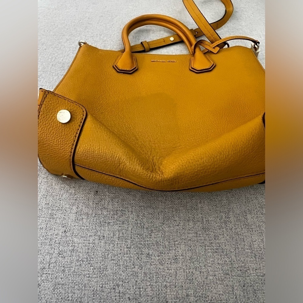 MICHAEL KORS Mercer Medium Satchel – Marigold Yellow Leather - Picture 8 of 13